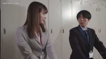 Reducing Mosaic DASS-220 When I Woke Up In The Morning, A Synchronous Female Employee In Her Underwear In Her Room! She-s Always Sassy And Cursing, But I-ve Become Spoiled… Akari Mitani