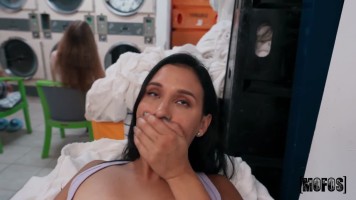 HesGotRizz 2024 11 06 Jade Greene Local Laundromat