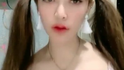 Bokep Indo BeeFlo Cantik Toket Gede Basah Bling2