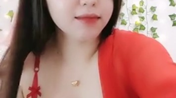 Bokep Indo Pesona Miss Xai Pamer Belahan Dada