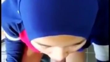 Bokep Indo Jilbab Biru Nyepong Kontol Pelanggan Toko