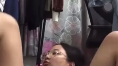 Vcs Hot ABG Berkacamata